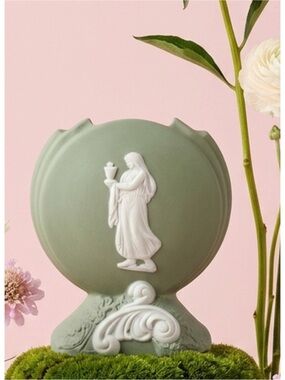 Vintage Wedgwood Jasperware (lookalike) Vase